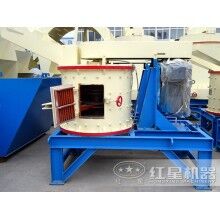 自行式沙石破碎機價格不貴，經(jīng)濟實惠ZQ82