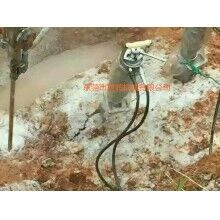 礦山設(shè)備劈裂機好不好用