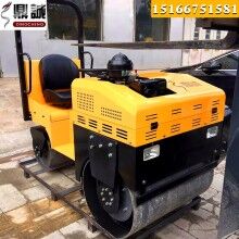 看成敗！看1.5噸座駕式柴油壓路機(jī) 雙鋼輪壓路機(jī) 溝槽施工壓土機(jī)